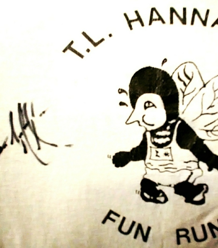 Cuba Gooding Jr., RADIO signed t-shirt autograph